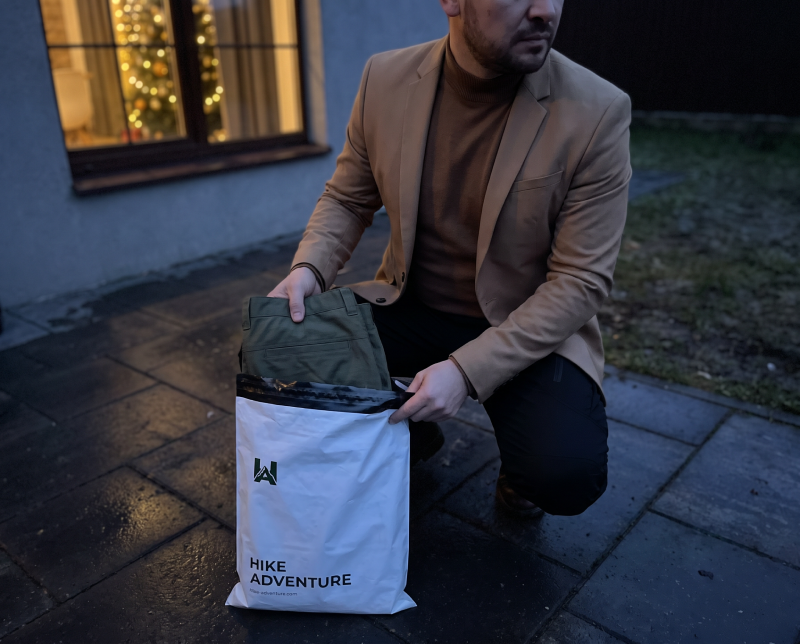Lukas M.