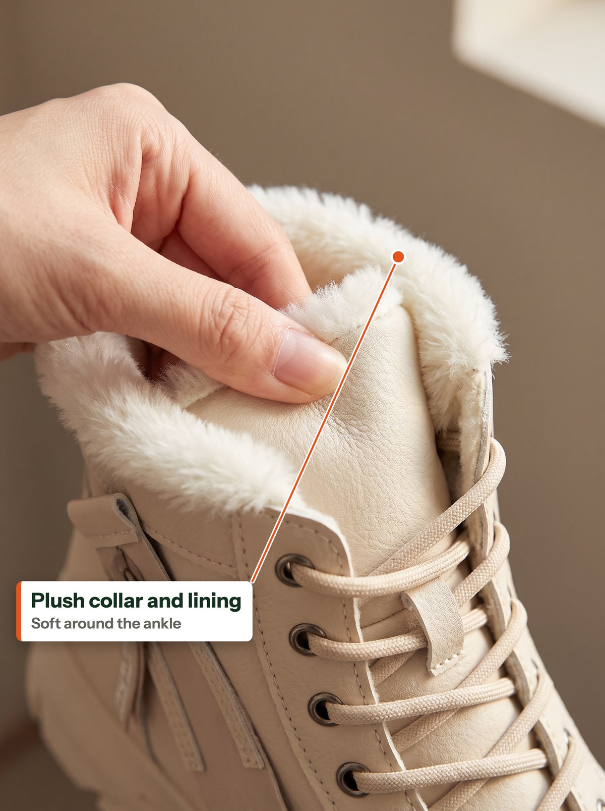 Plush collar and lining, soft around the ankle