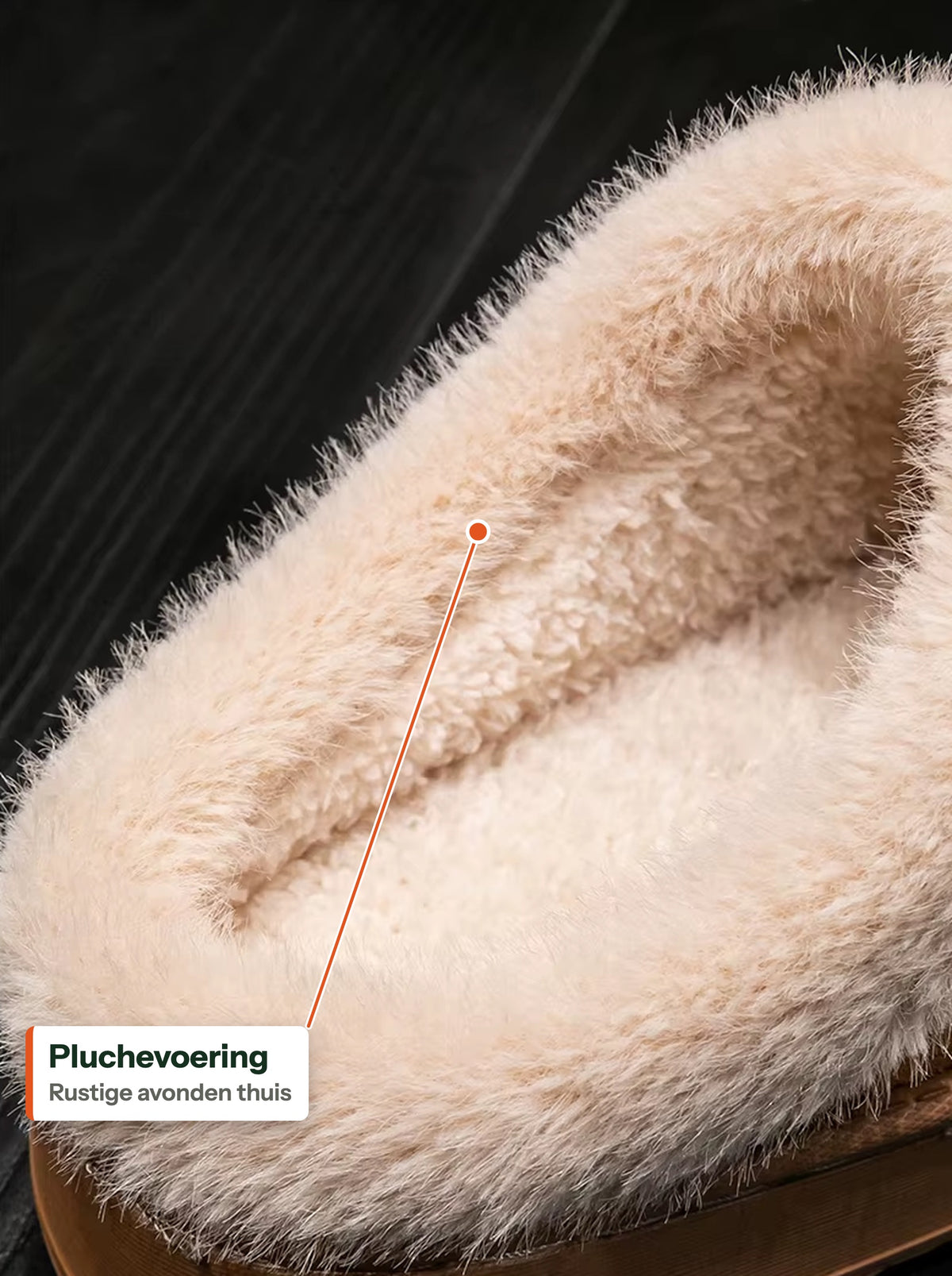 Close-up van de pluchevoering (NL label)