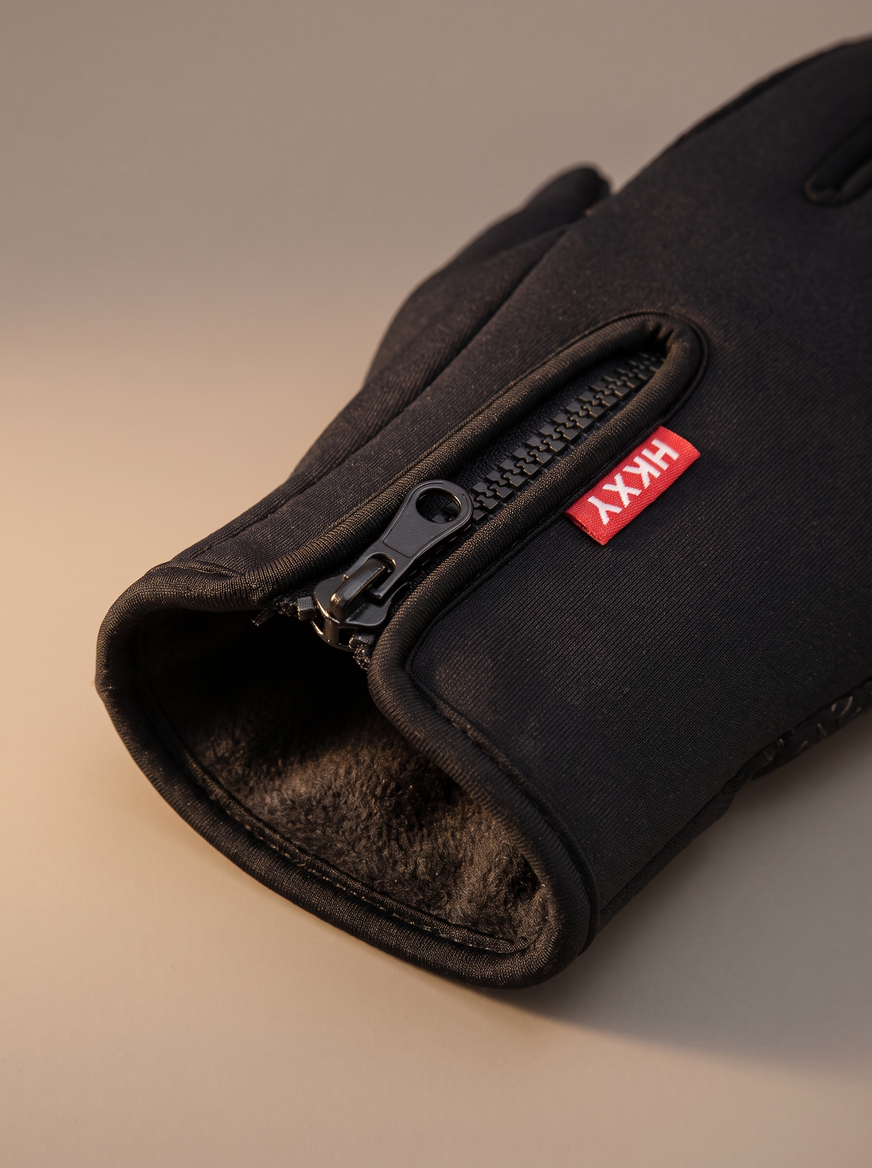 The Winter Gloves