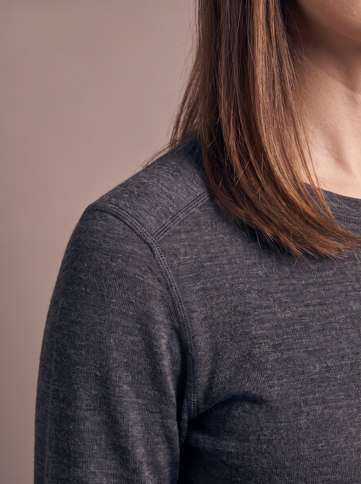 The Merino Blend Crew Women